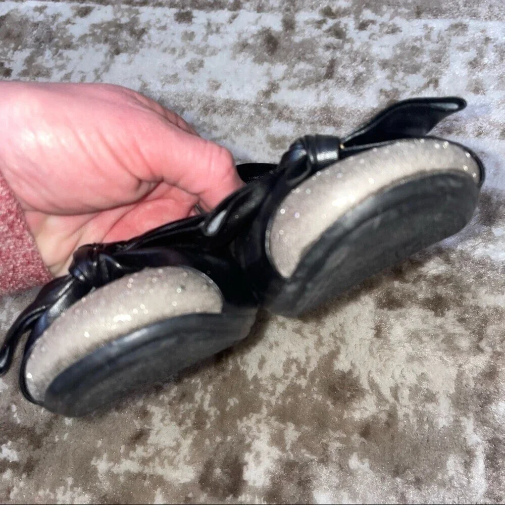 Bongo Brand ballet flats gray & black bow toe detailing SZ 8.5 holiday NYE